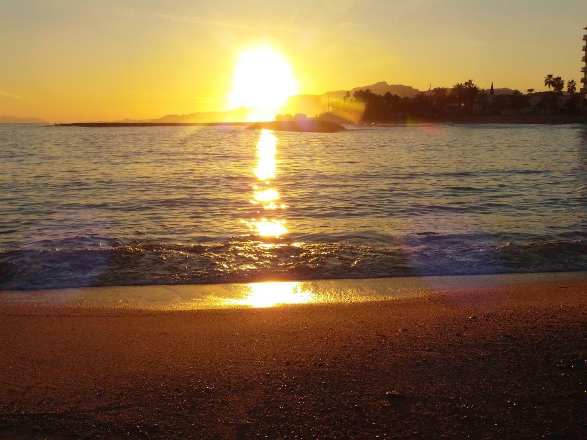 Cozzy Flat In A Quiet And Nice Area / Acogedor Apartamento En Zona Tranquila Y Agradable Cambrils Buitenkant foto