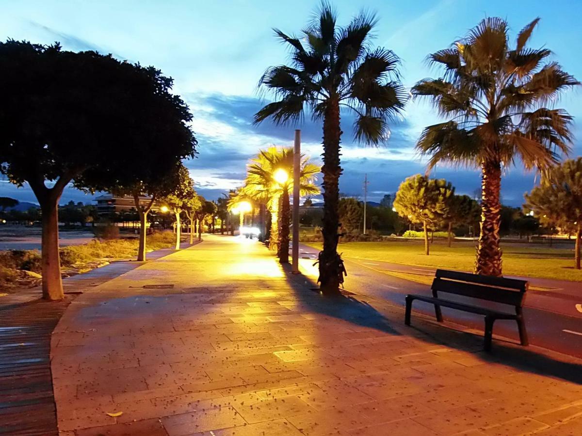 Cozzy Flat In A Quiet And Nice Area / Acogedor Apartamento En Zona Tranquila Y Agradable Cambrils Buitenkant foto