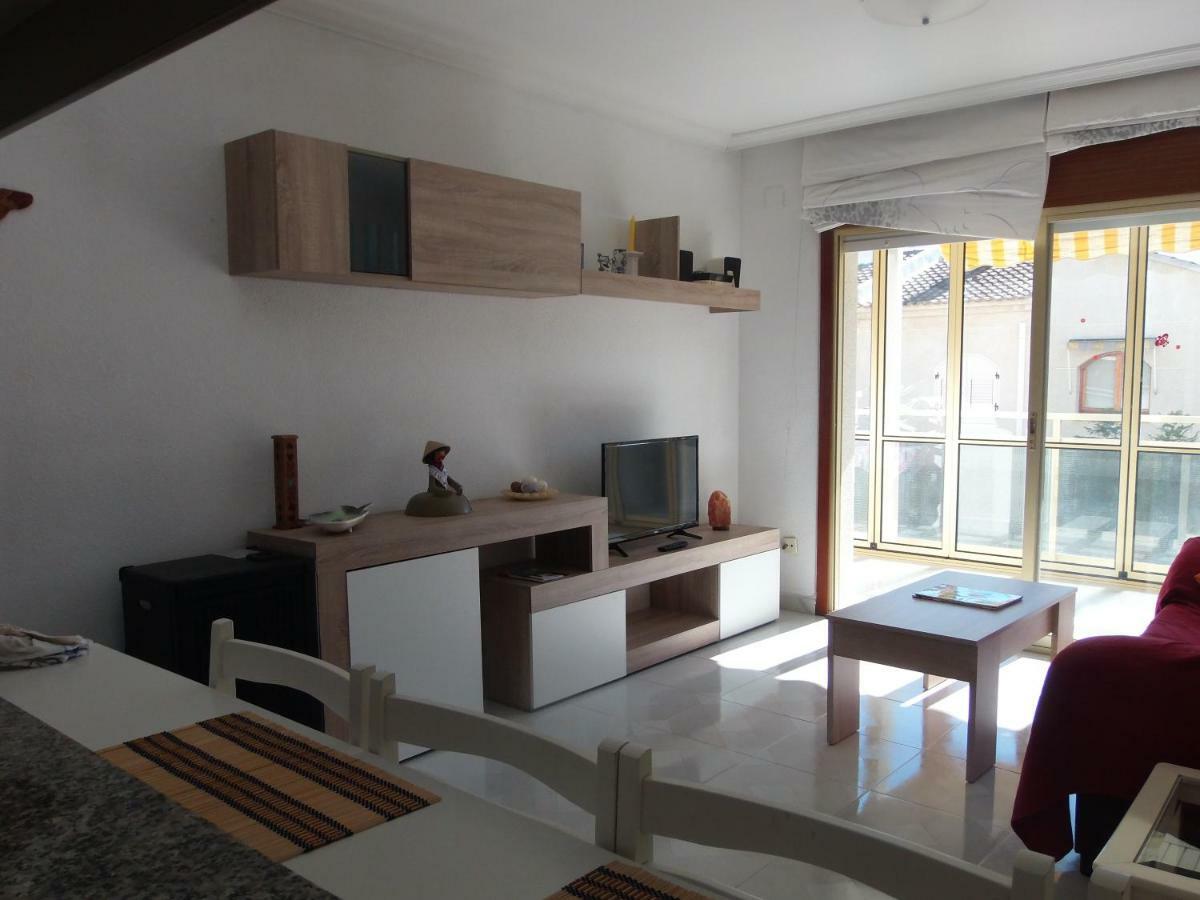 Cozzy Flat In A Quiet And Nice Area / Acogedor Apartamento En Zona Tranquila Y Agradable Appartement Cambrils Buitenkant foto